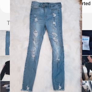 Hollister ripped skinny jeans